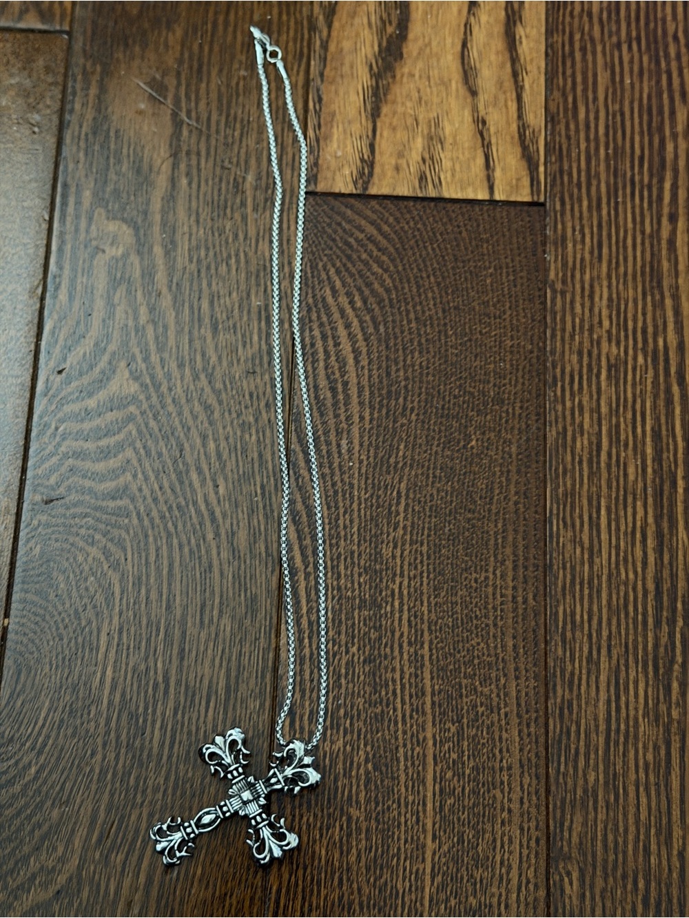 Ornate Cross Pendant Necklace in Silver  New